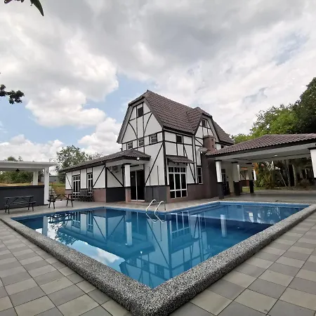 Besla Homestay: A'Famosa Villa with Private Pool and Karaoke Malacca Exterior photo
