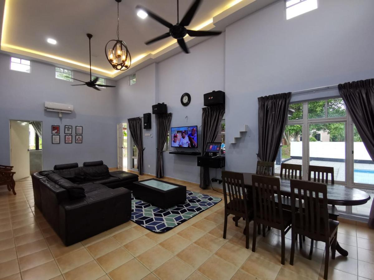 Holiday home Besla Homestay: A'famosa With Private Pool And Karaoke *